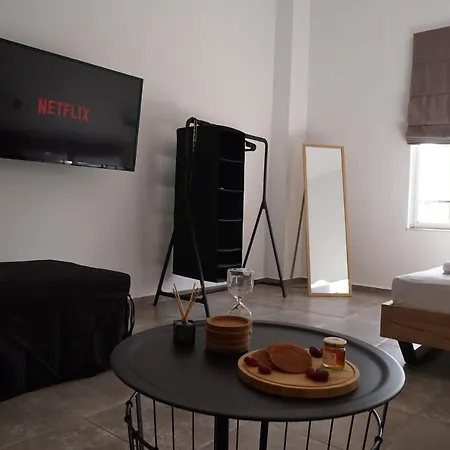 Aristotelous Square Luxury דירה