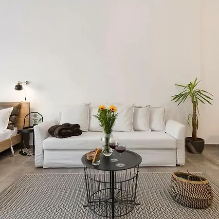 Aristotelous Square Luxury Apartment