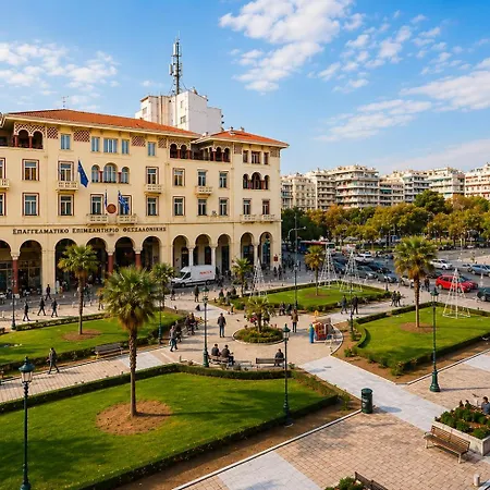 Aristotelous Square Luxury *