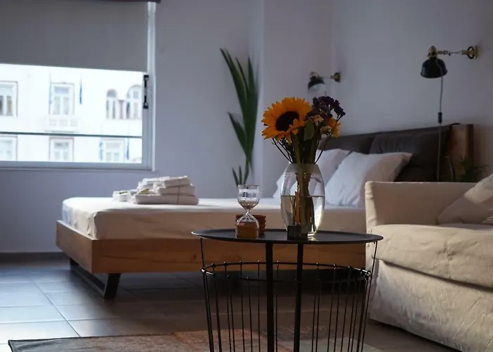 Aristotelous Square Luxury Apartment