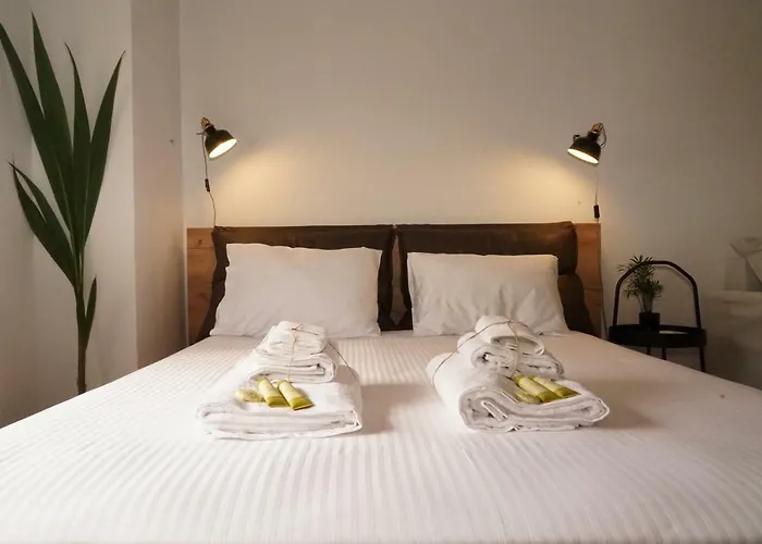 Aristotelous Square Luxury Apartment *